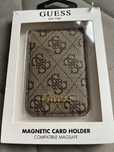 Etui magnetyczne na karte Guess