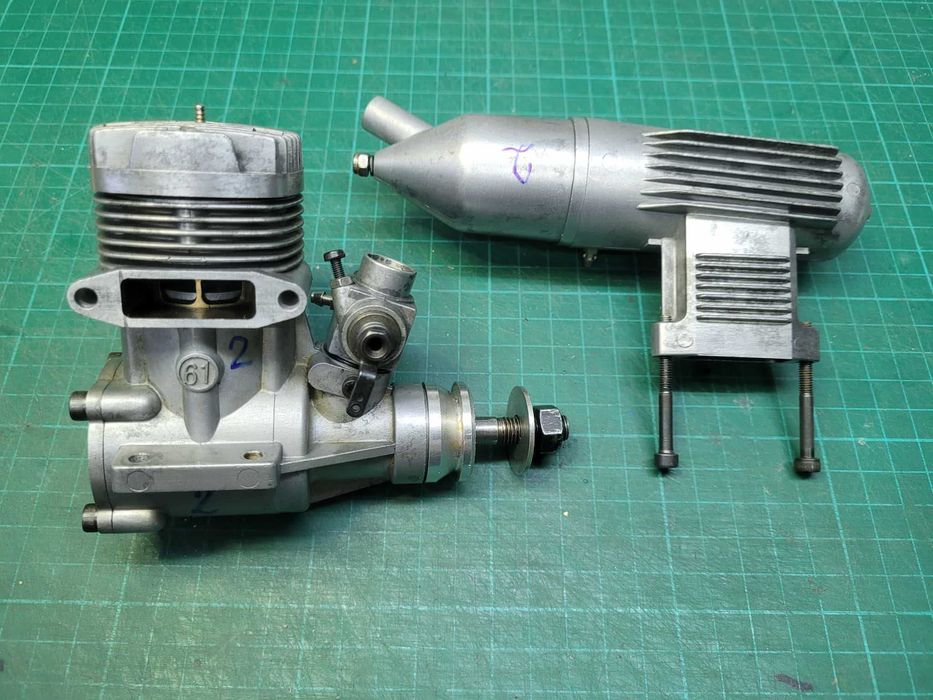 Silnik modelarski ASP 10 cm3 z tłumikiem