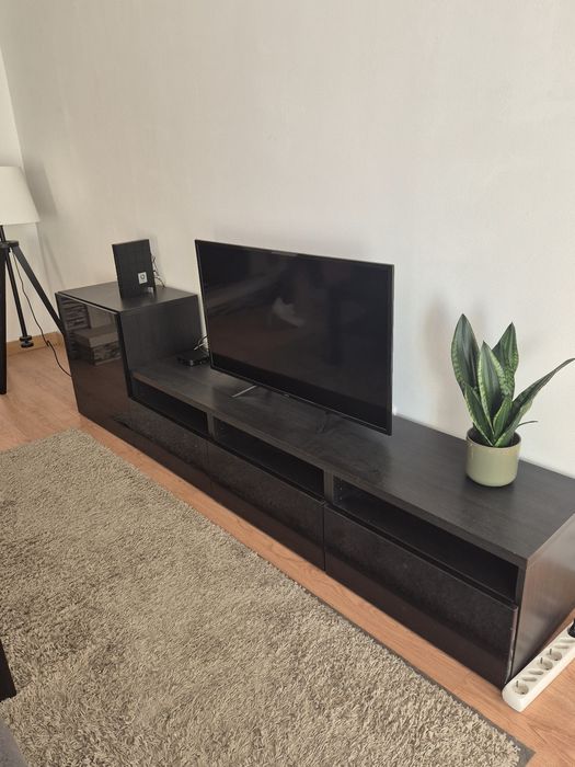 Móvel sala ainda com plástico