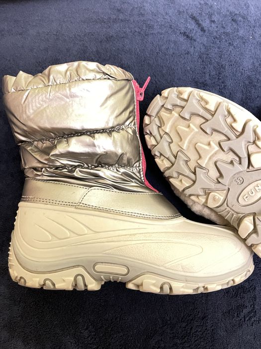 Очень стильные сапожки на слякоть Chicco, Columbia, Bearpaw, Hi-Tech