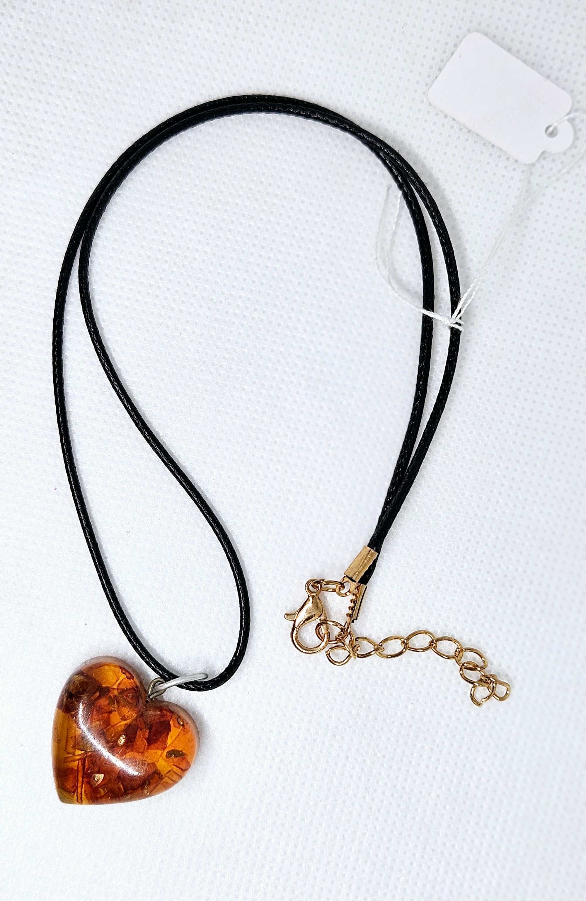 Wisiorek hand made z bursztynem serce