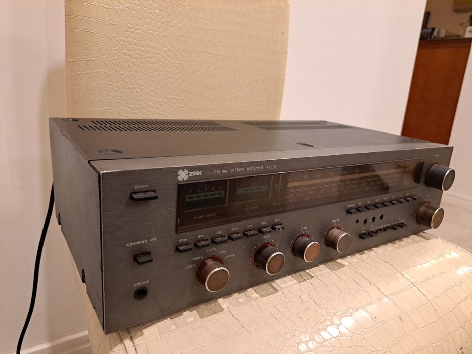 ZRK FM-AM stereo receiver AT 9115