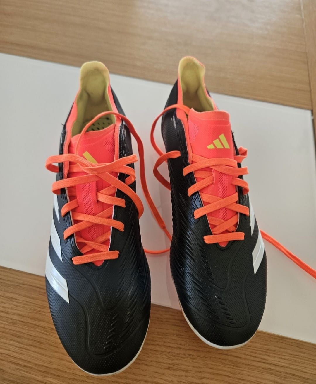Chuteira Adidas Predador n°40