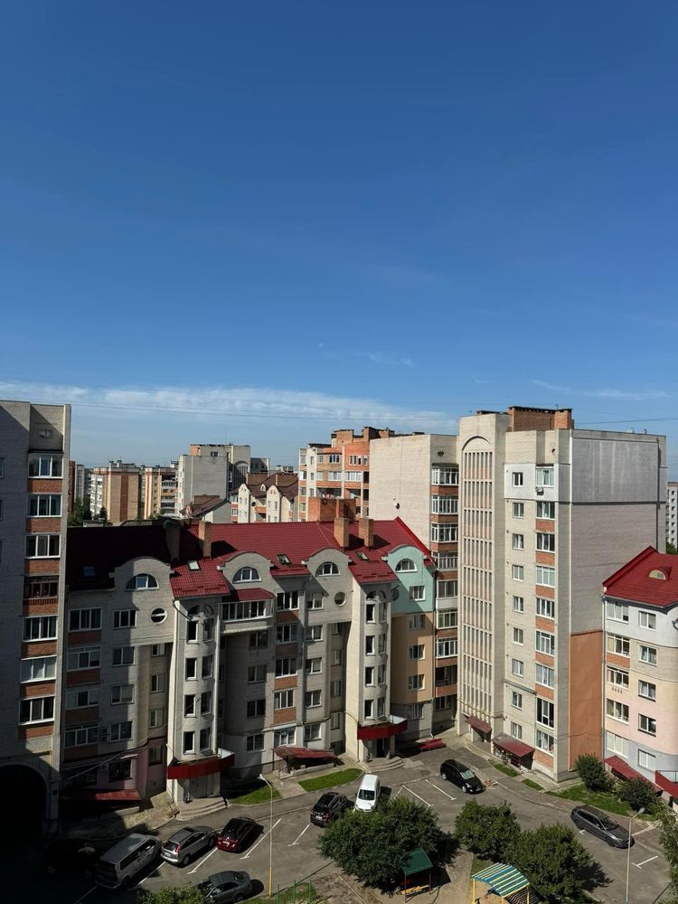 Трикімнатна дворівнева квартира з ремонтом