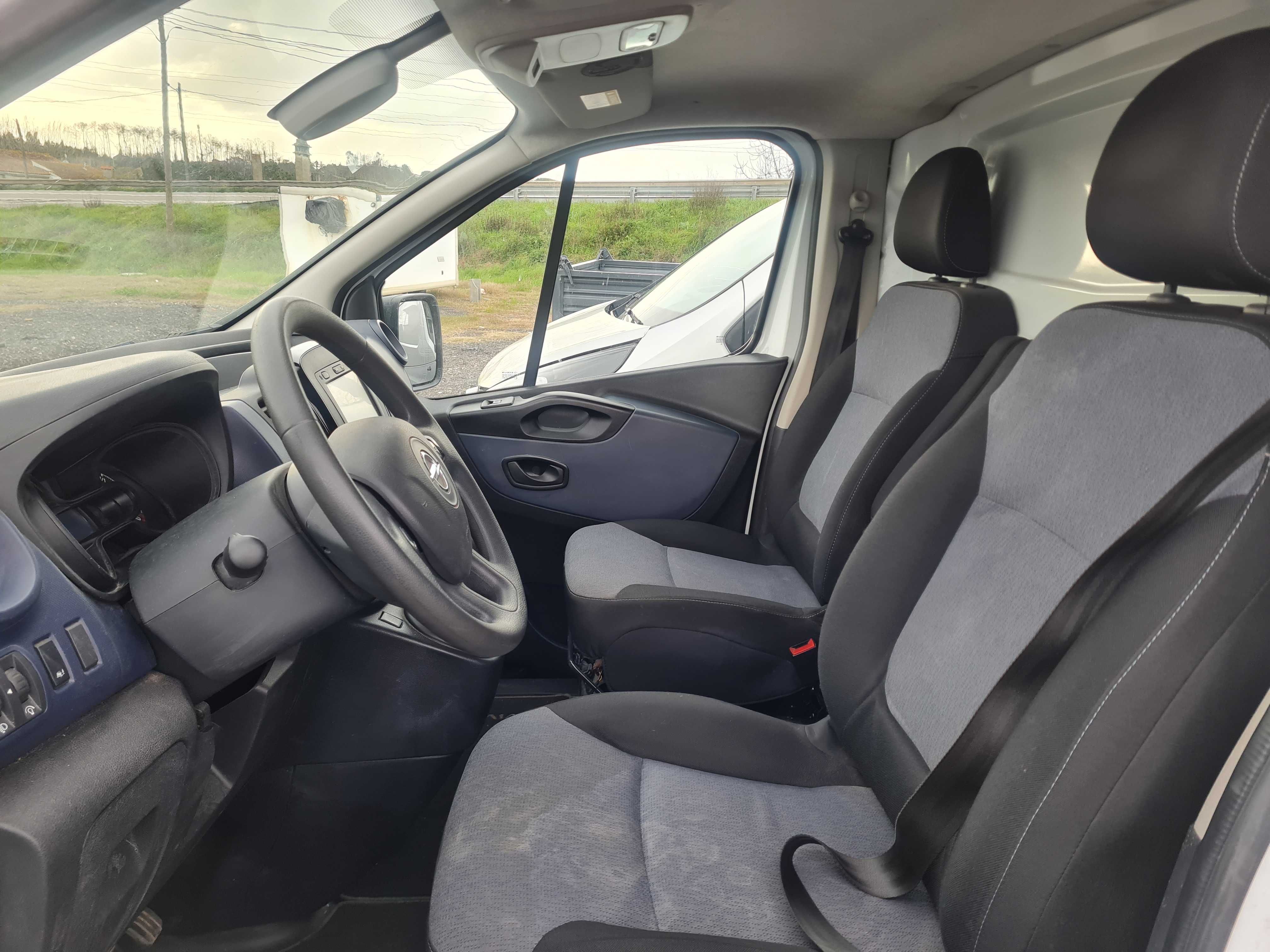 Opel vivaro 1.6 cdti / 125kw l1h1 / iva incluido / 2019