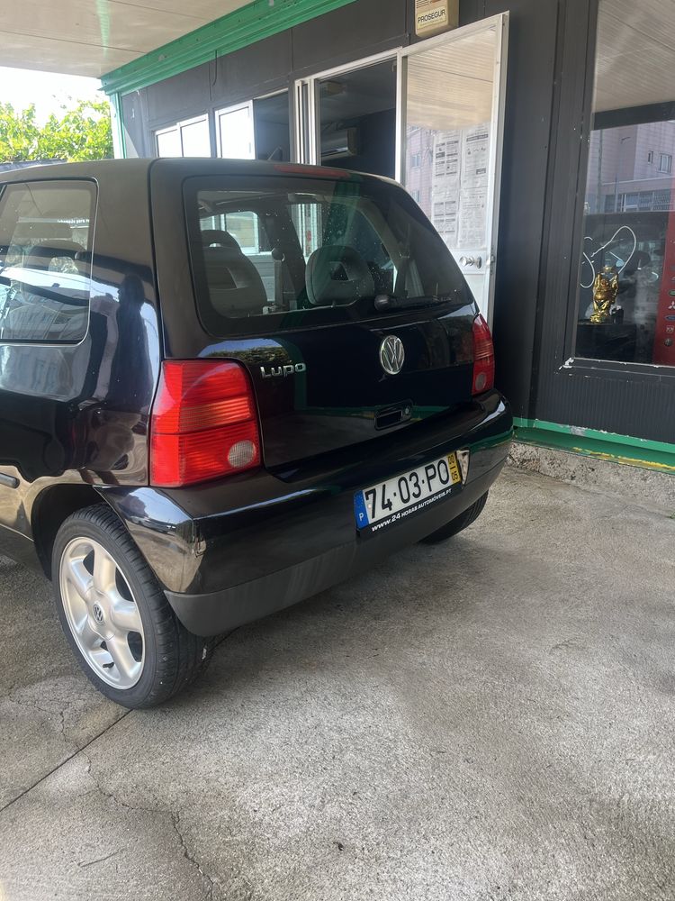 Vw lupo.