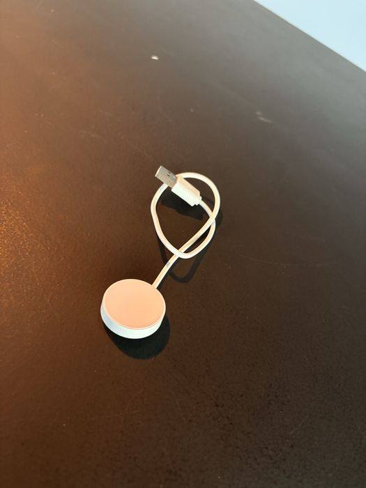 Air pods , smart watch e magsafe !!