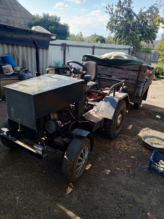 Продам саморобний трактор ,з причіпом!