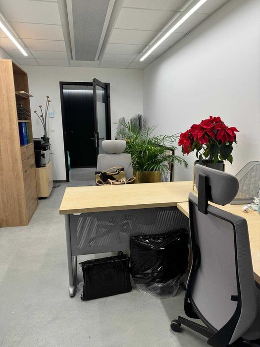 Meble biurowe komplet