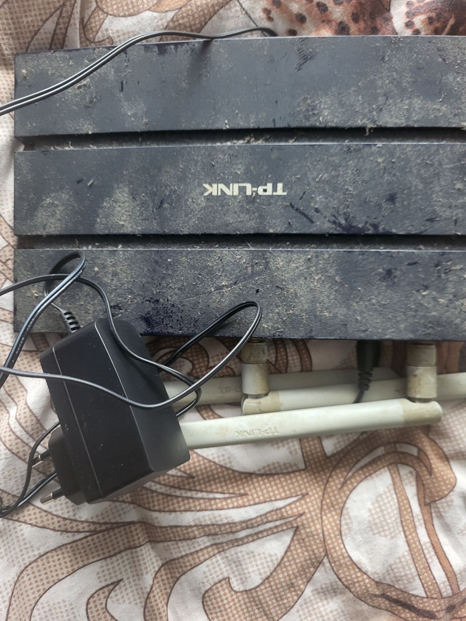 Продам роутер Tp-link 1045