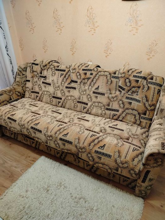 Продам диван  в гарному стані
