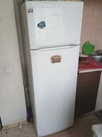 Продам холодильник Веко