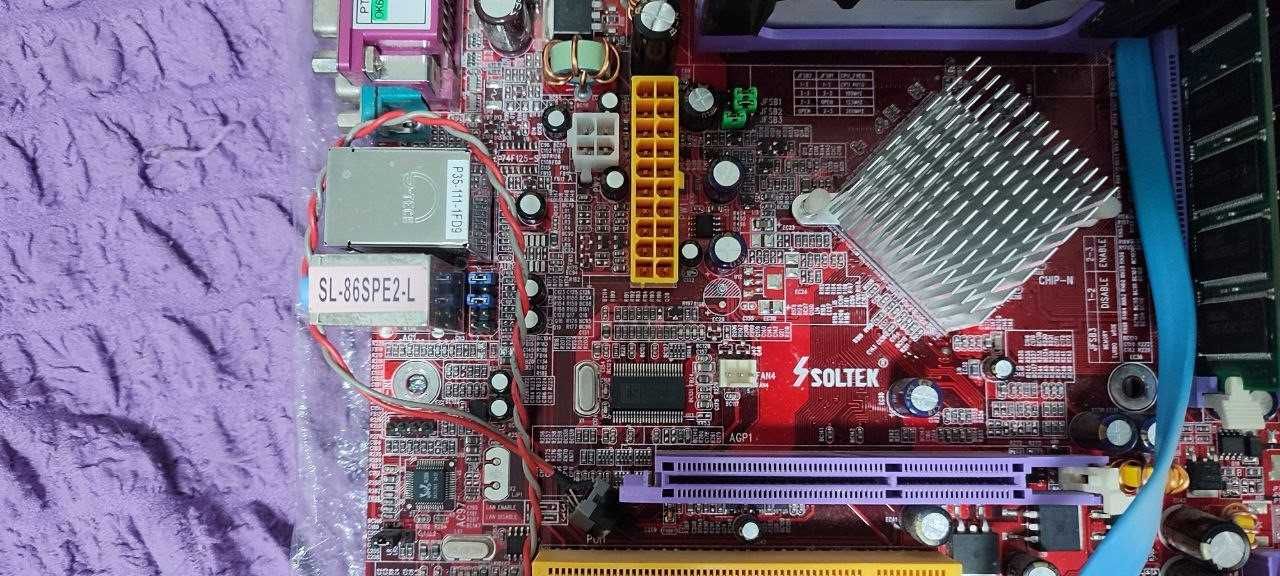 Материнскі плати Soltek SL-86SPE2 L та GIGABYTE GA-MA69VM-S2