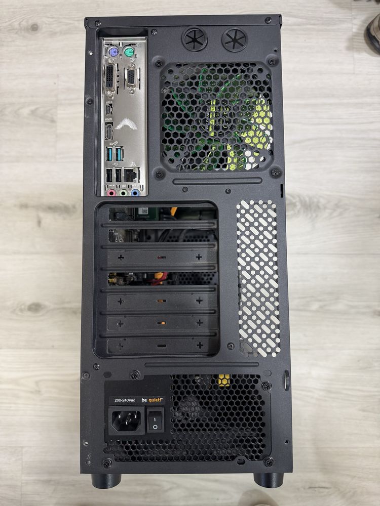 Komputer na Intel Core i7-8700 RAM 32GB SSD + WIFI