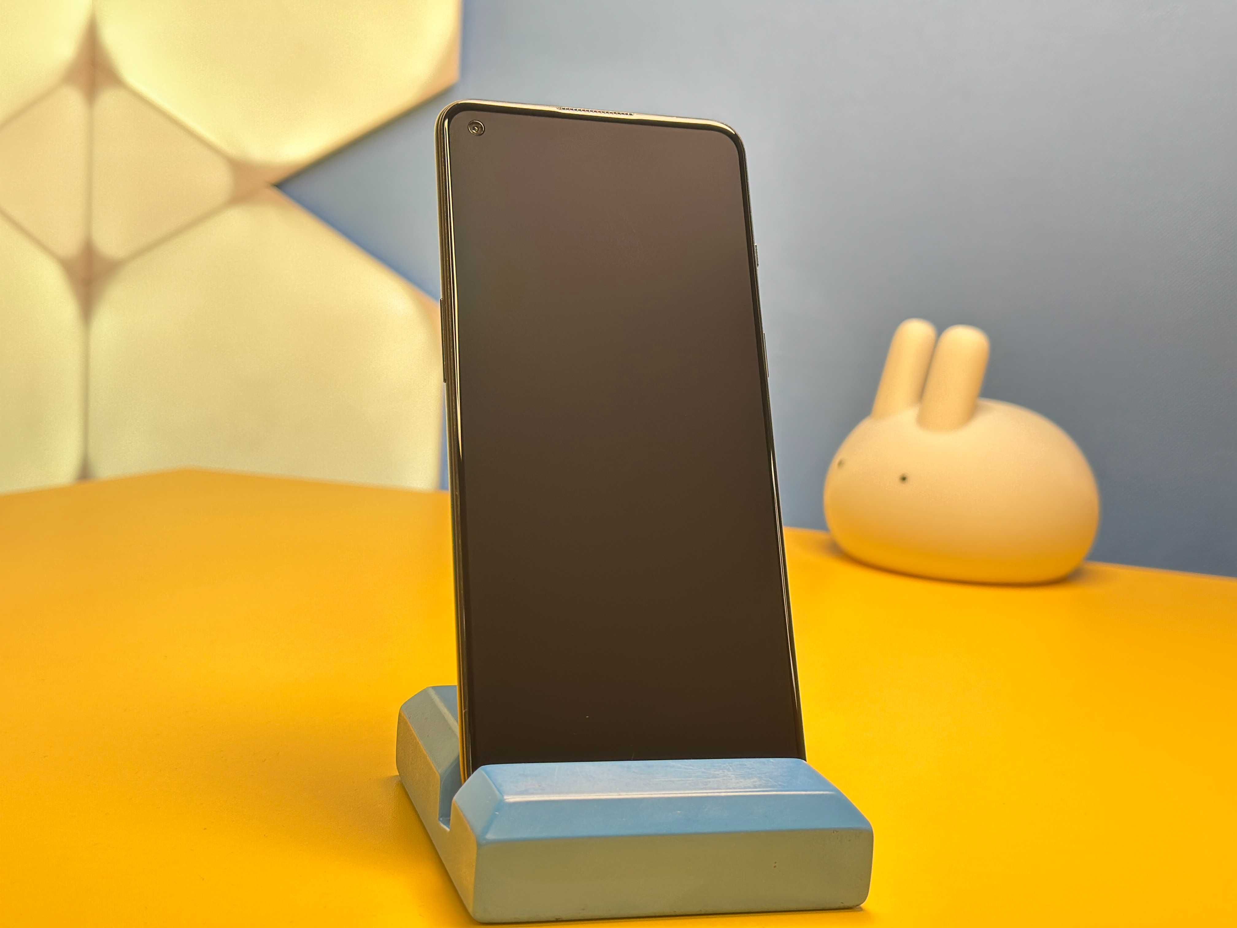 Смартфон OnePlus 9RT 8/256GB Black (134469) Б/У З ГАРАНТІЄЮ