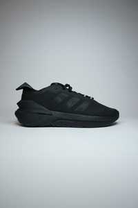 Adidas Avryn Boost  black
