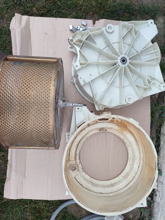 Пральна машина Whirlpool на запчастини