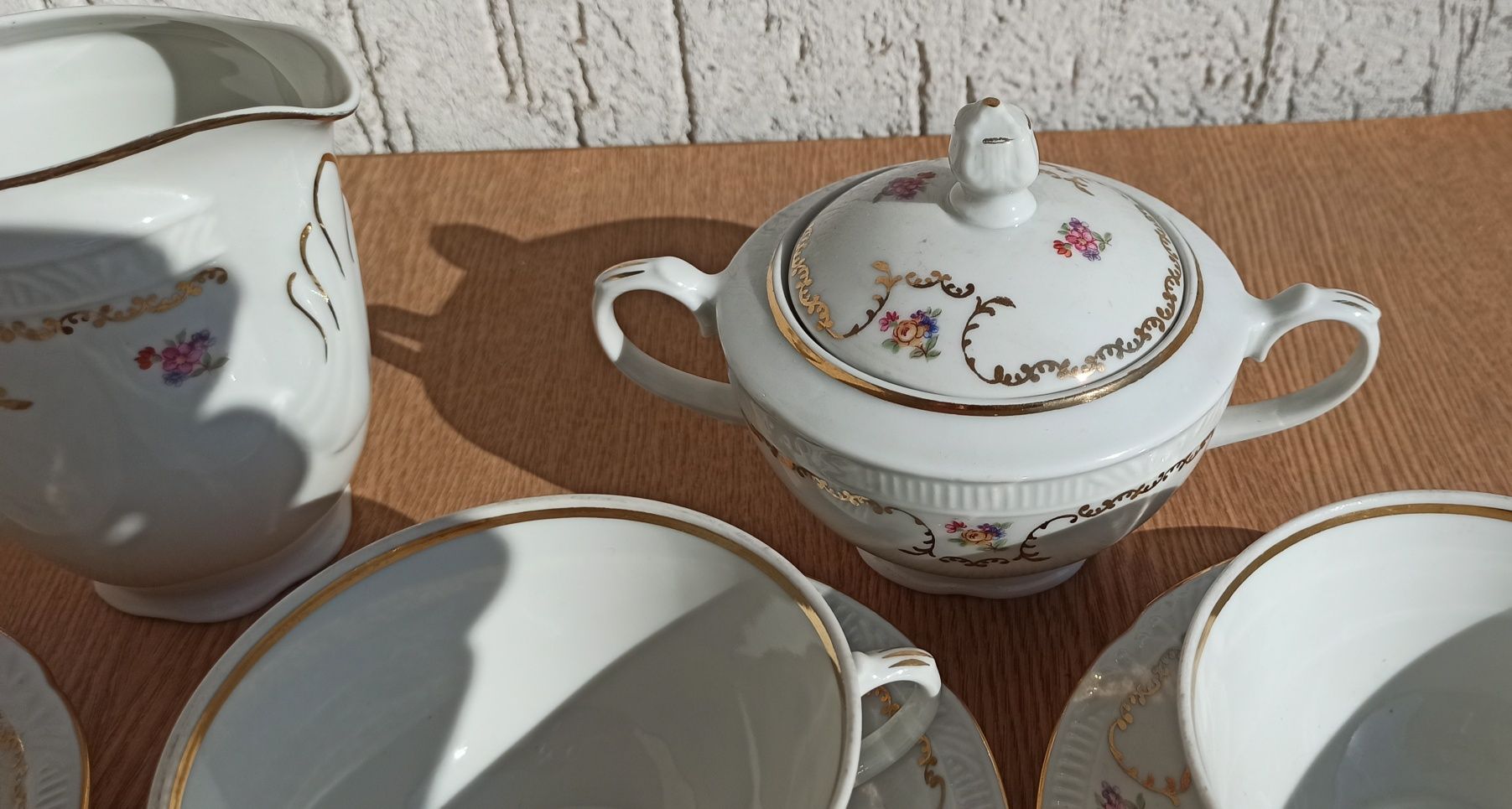 Serwis porcelana PRL filiżanki mlecznik cukiernica Chodzież