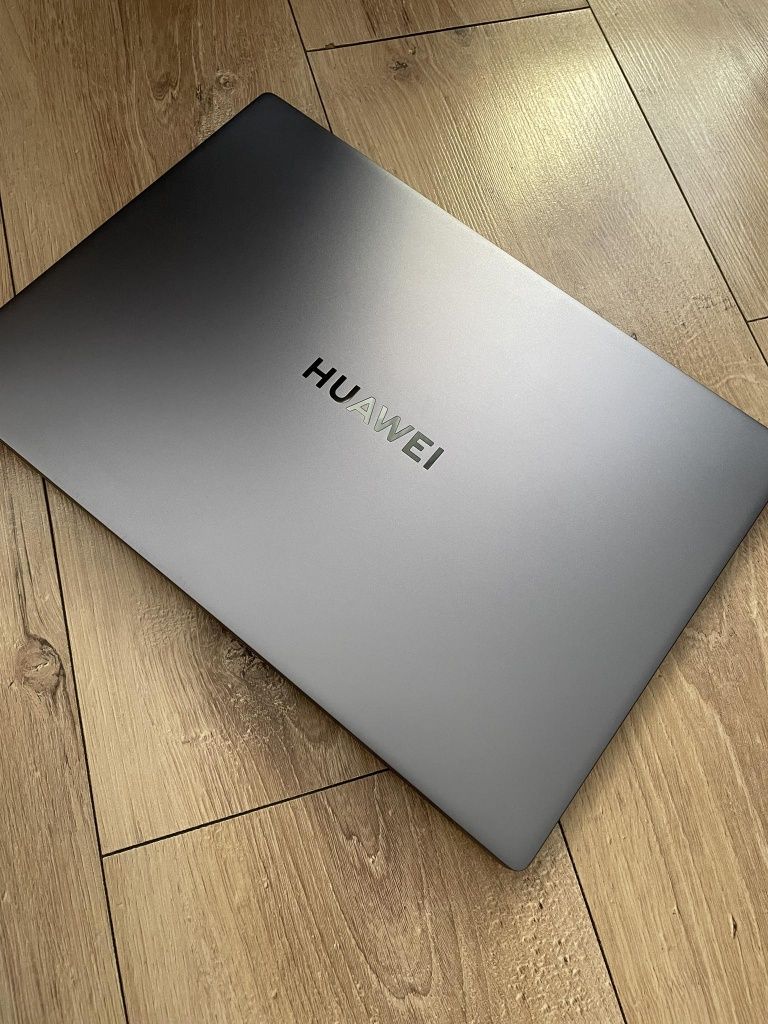 Laptop Huawei matebook D16 2022 na gwarancji