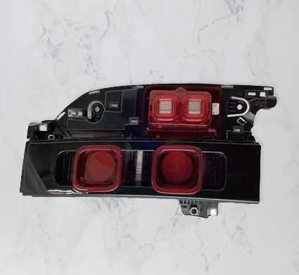 Lampa Reflektor Tyl KPL USA LAND ROVER Defender L663 19–25 Kazda Wersj