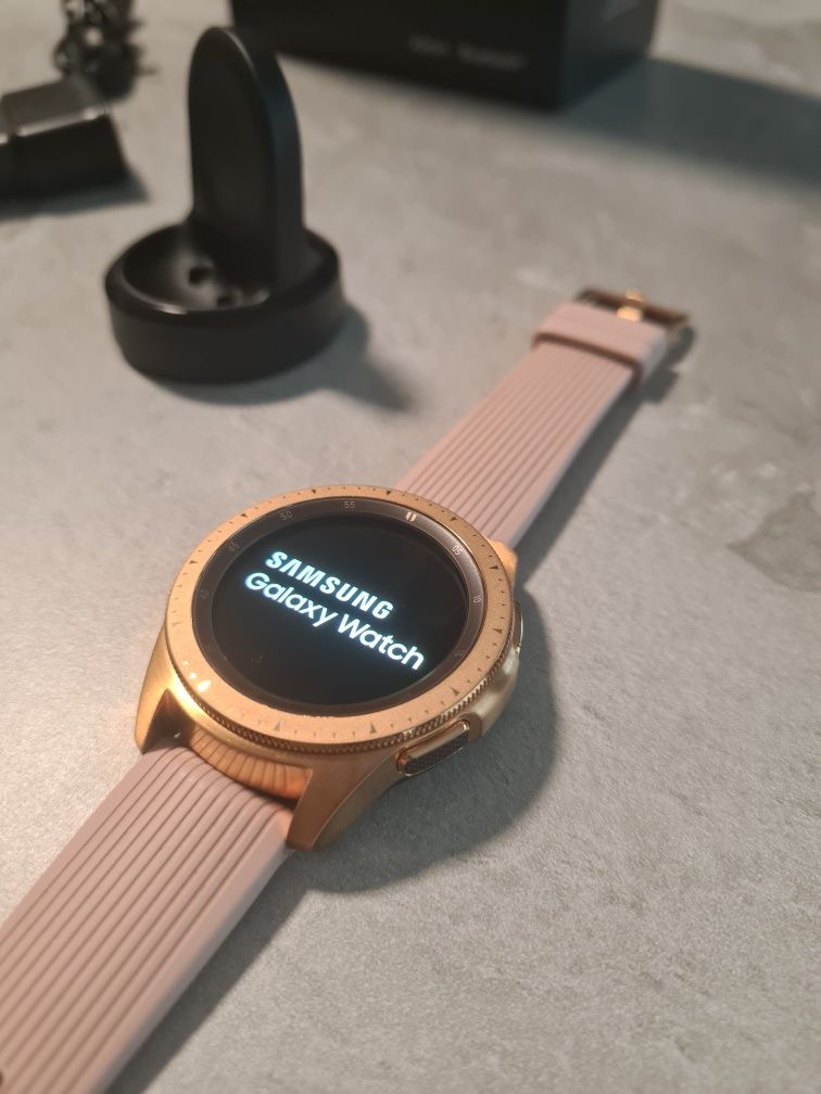 Samsung Galaxy Watch 42mm rose gold różowy złoty