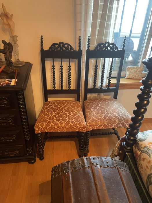 Par de Cadeiras de Pau Petro