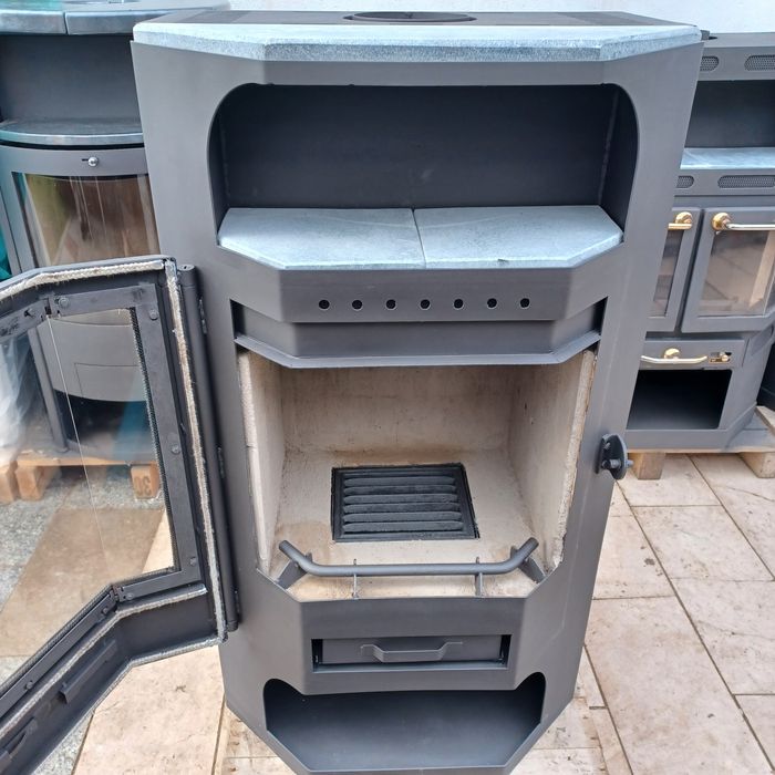 Kominek- koza piec wolnostojący 8 KW