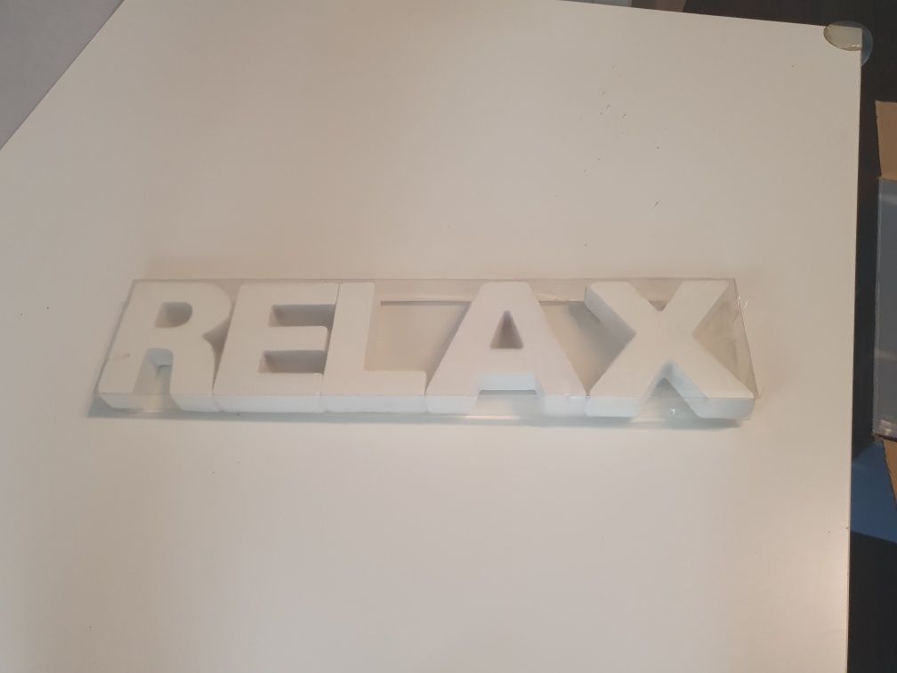 Napis home z mdf.