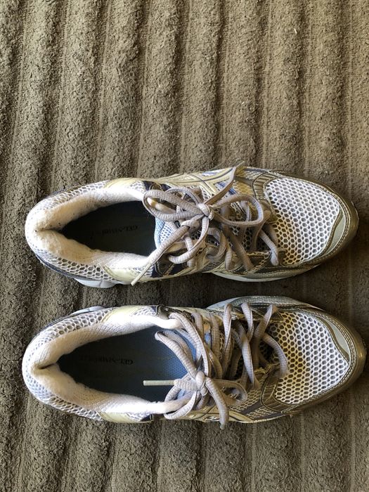 Спортивне взуття  Asics