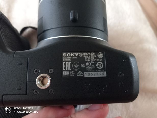 Продам цифровий фотоапарат Sony сумочка в подарок