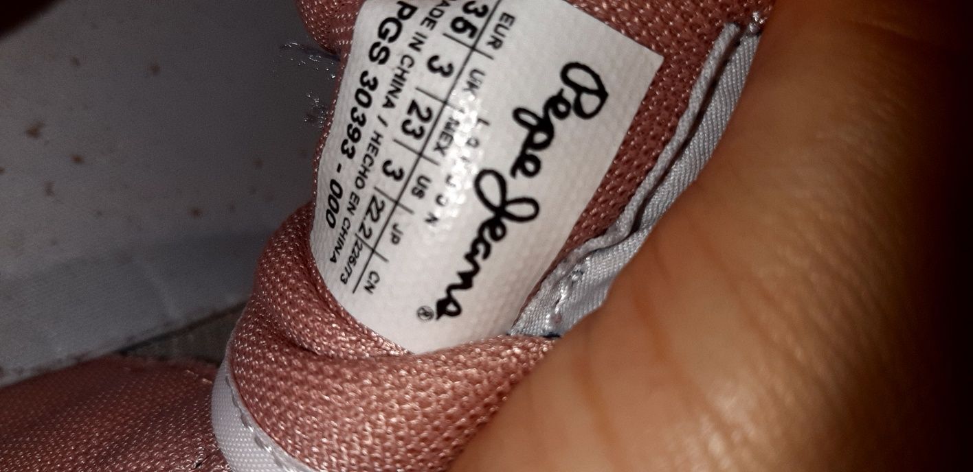 Buty sportowe Pepe Jeans r.35 wkładka 22,2  lekkie