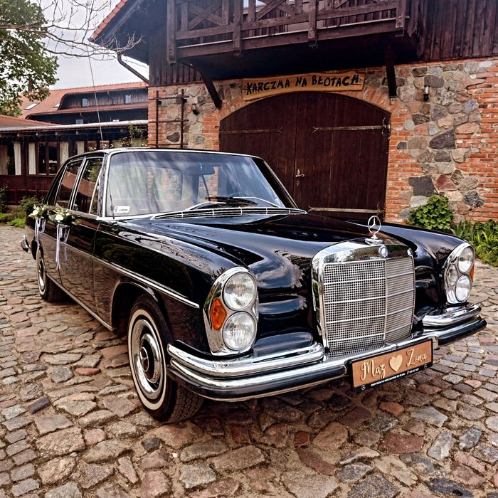 Mercedes Samochód limuzyna auto do ślubu wesele