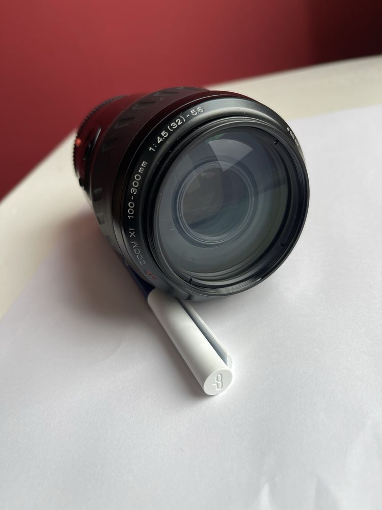 Minolta Zoom Xi lente AF