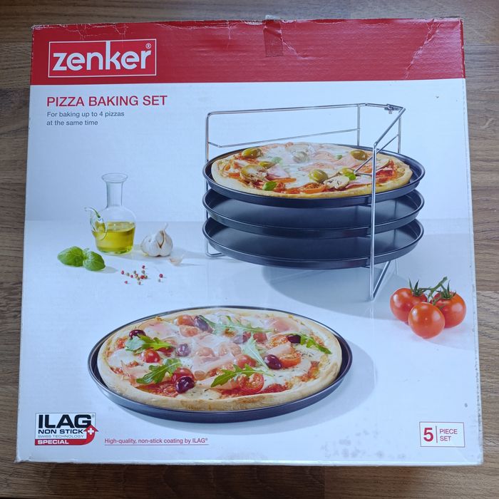 Zenker 3 blachy formy do pizzy na stojaku, pizza
