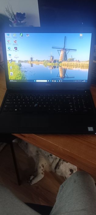 Dell latitude 5590