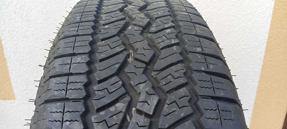 235/65r17  falken  zima jak nowe  ,   -8mm ,  2022r   Q5 ,  XC60