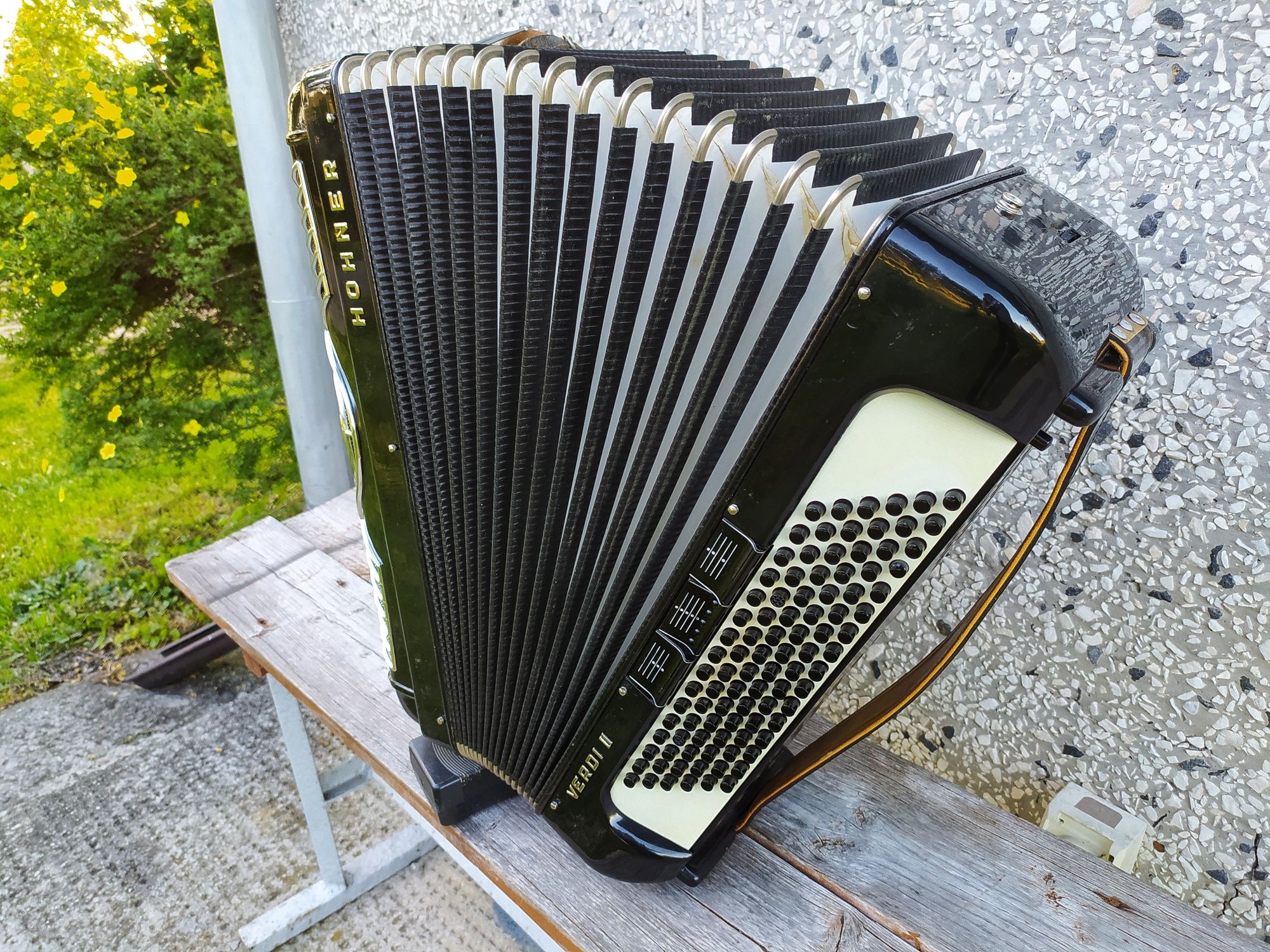 Akordeon Hohner Verdi II 96 basów