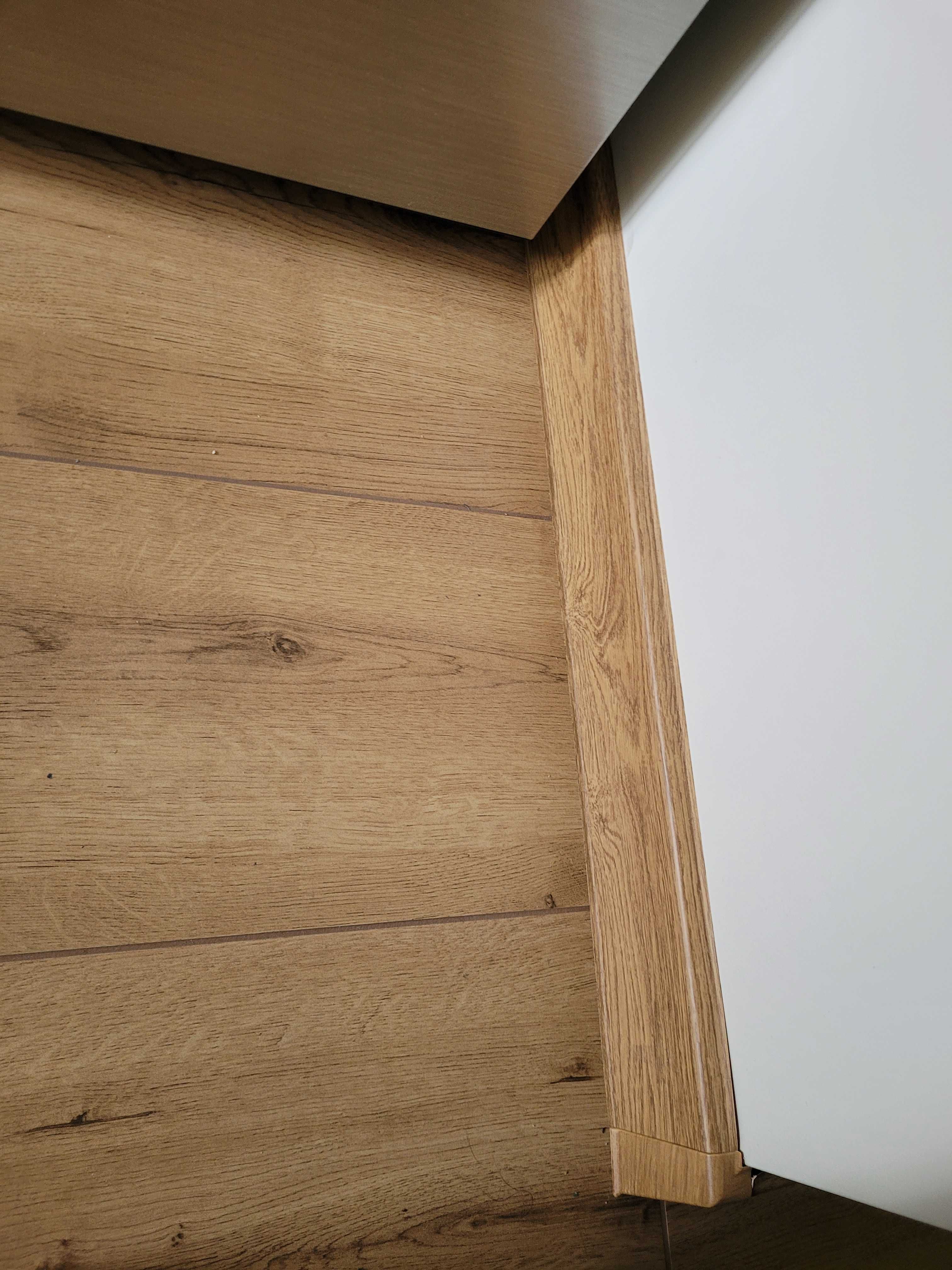 Płytki 7 szt. Wym.23x120 gres szkliwiony hiszpański