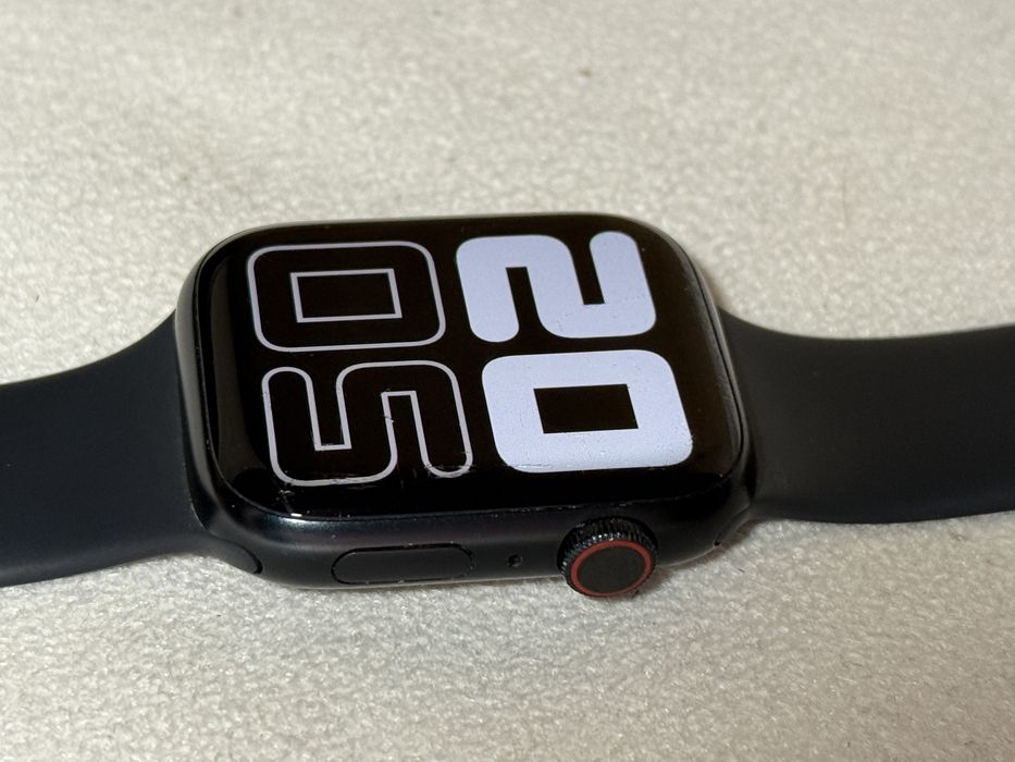 Apple Watch Series 8 45mm GPS+Cellular Midnight , 88% kondycji baterii