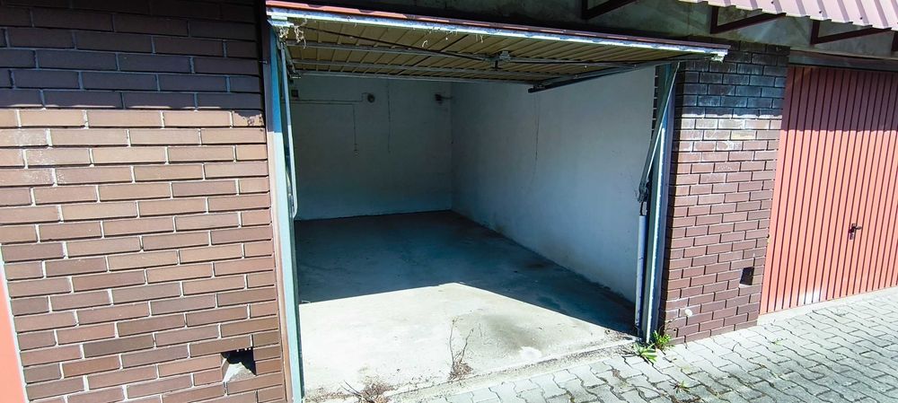 wynajmę samodzielny garaż Piaseczno