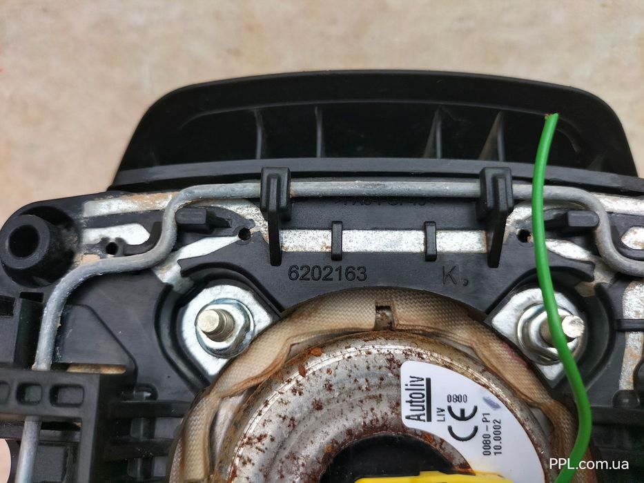 Ford Transit Connect MK2 18- Подушка безопасности руля KT1B-K042B85-AB