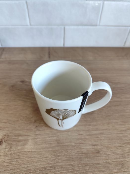 Kubek ecru ze złotym liściem, miłorząb japoński, Ambition, NOWY