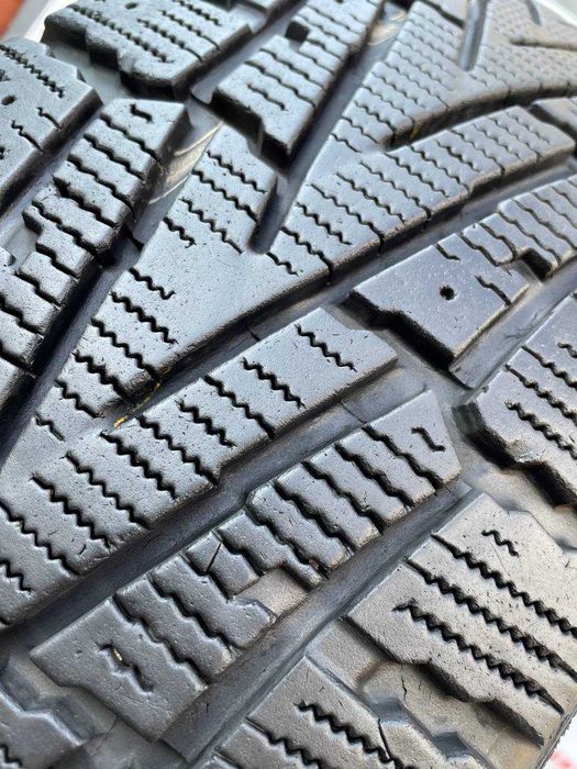 Зимние шины 225/65 17 Roadstone Winguard WinSpike резина