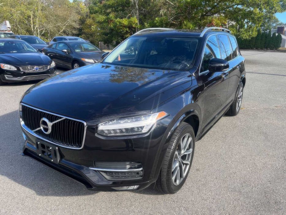 Volvo XC90      2018