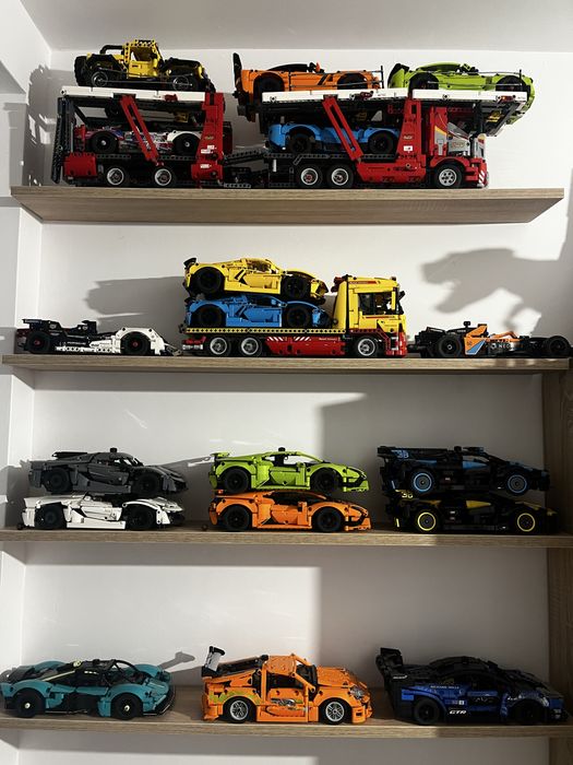 18 zestawow Lego Technic samochody, auta, laweta, lora, kolekcja