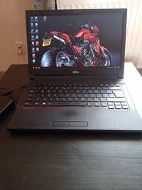 Laptop fujitsu lifebook E544.