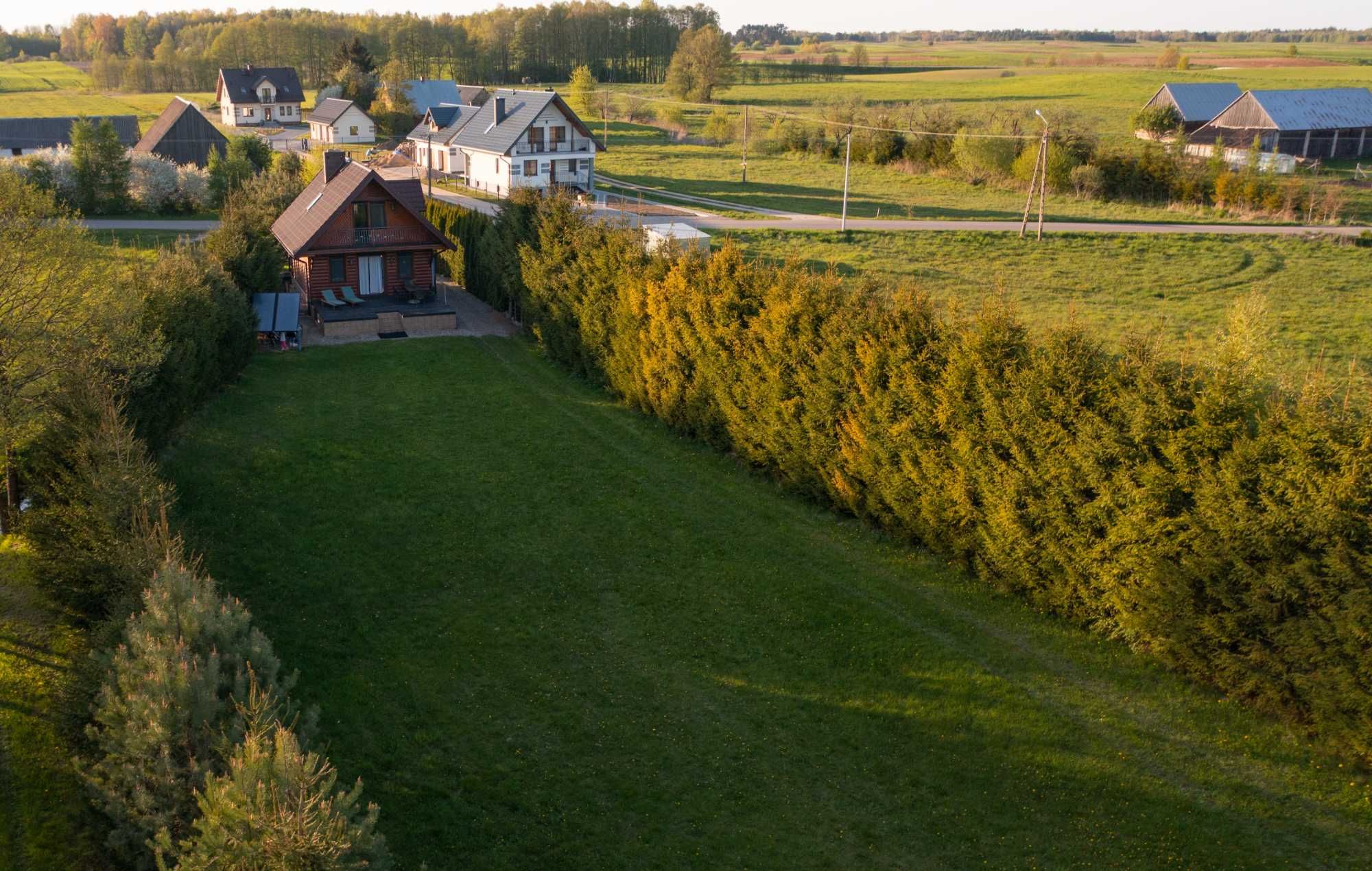 Domek całoroczny nad jeziorem w Gibach z balią i sauną