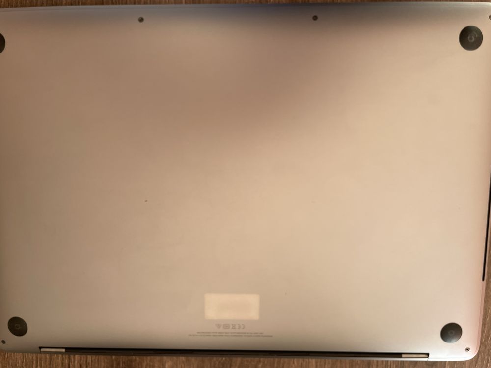 Mac Book Pro A1990 2019 р