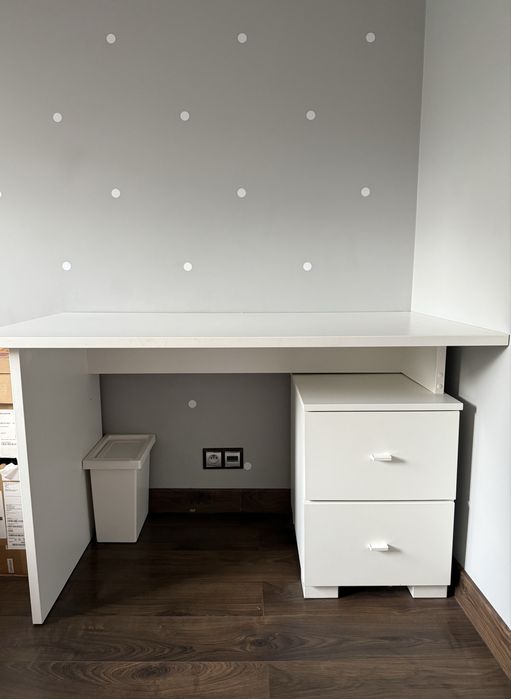 Białe Biurko Meblik