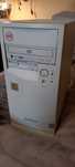 Stary retro komputer stacjonarny Intel Pentium